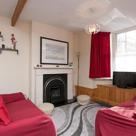 Pass The Keys Comfortable Stone Built Cottage In Menai Bridge Exterior foto
